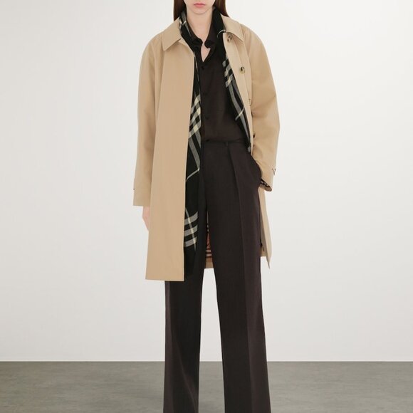 Burberry Yellow Gabardine Camden Car Coat - Picture 2 of 16